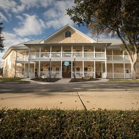 Gruene River Hotel & Retreat ニューブラウンフェルズ エクステリア 写真