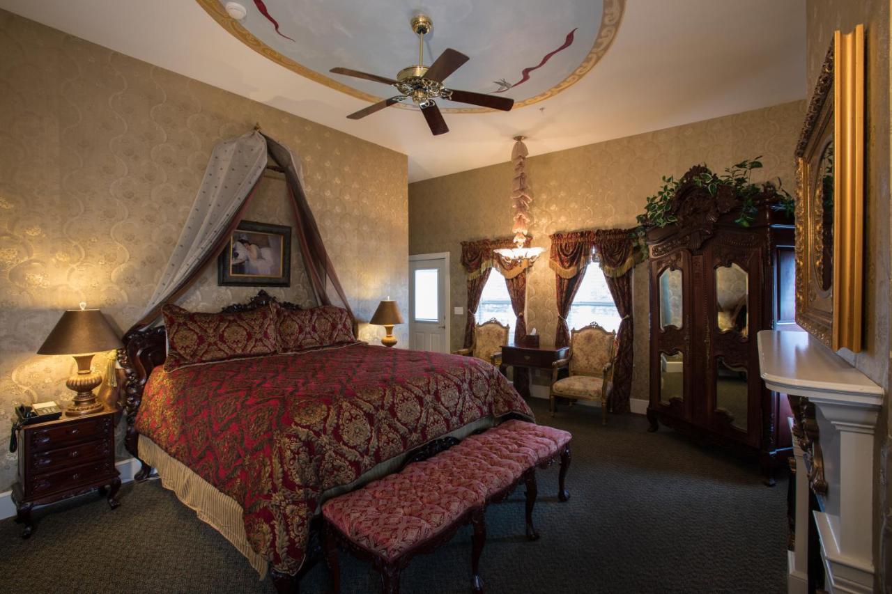 Gruene River Hotel & Retreat ニューブラウンフェルズ エクステリア 写真