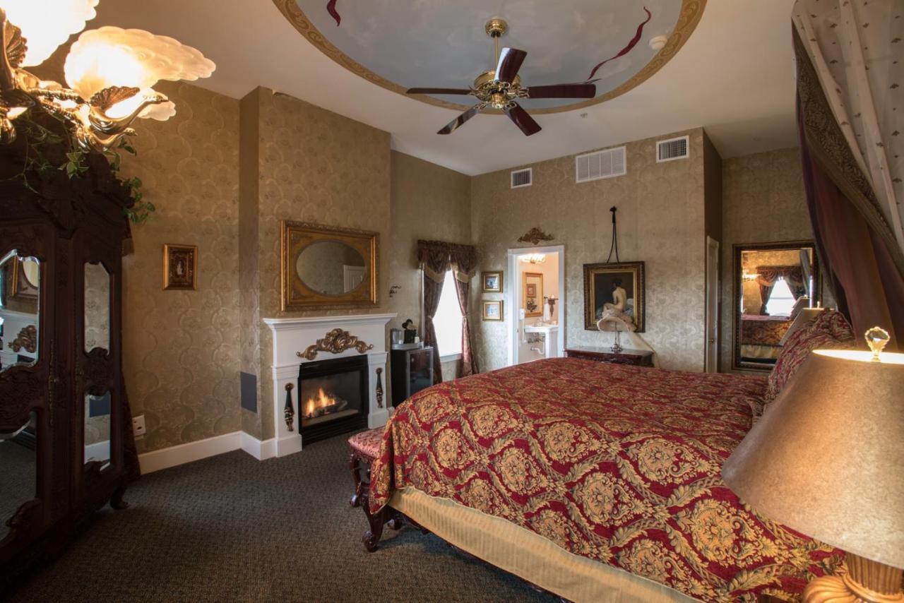 Gruene River Hotel & Retreat ニューブラウンフェルズ エクステリア 写真