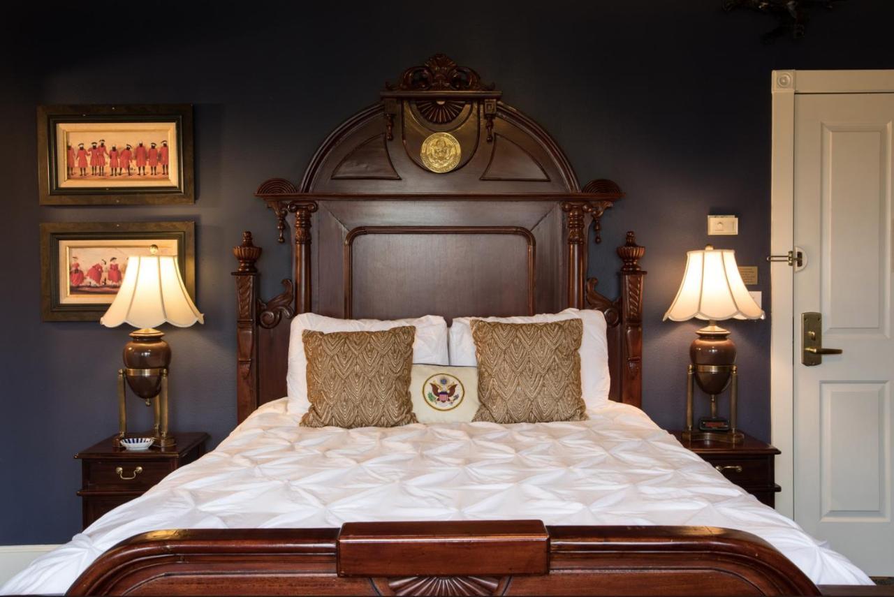 Gruene River Hotel & Retreat ニューブラウンフェルズ エクステリア 写真