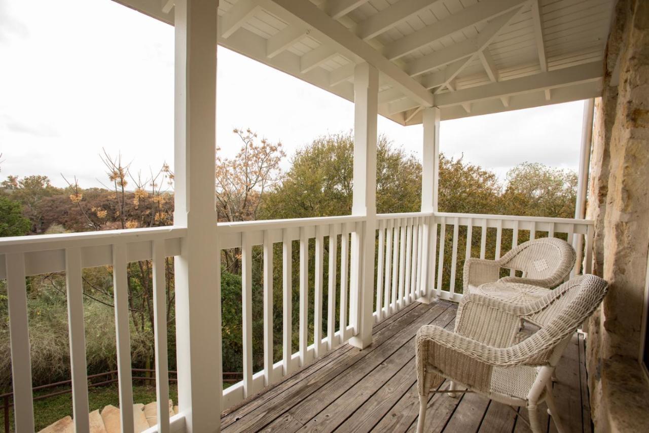 Gruene River Hotel & Retreat ニューブラウンフェルズ エクステリア 写真