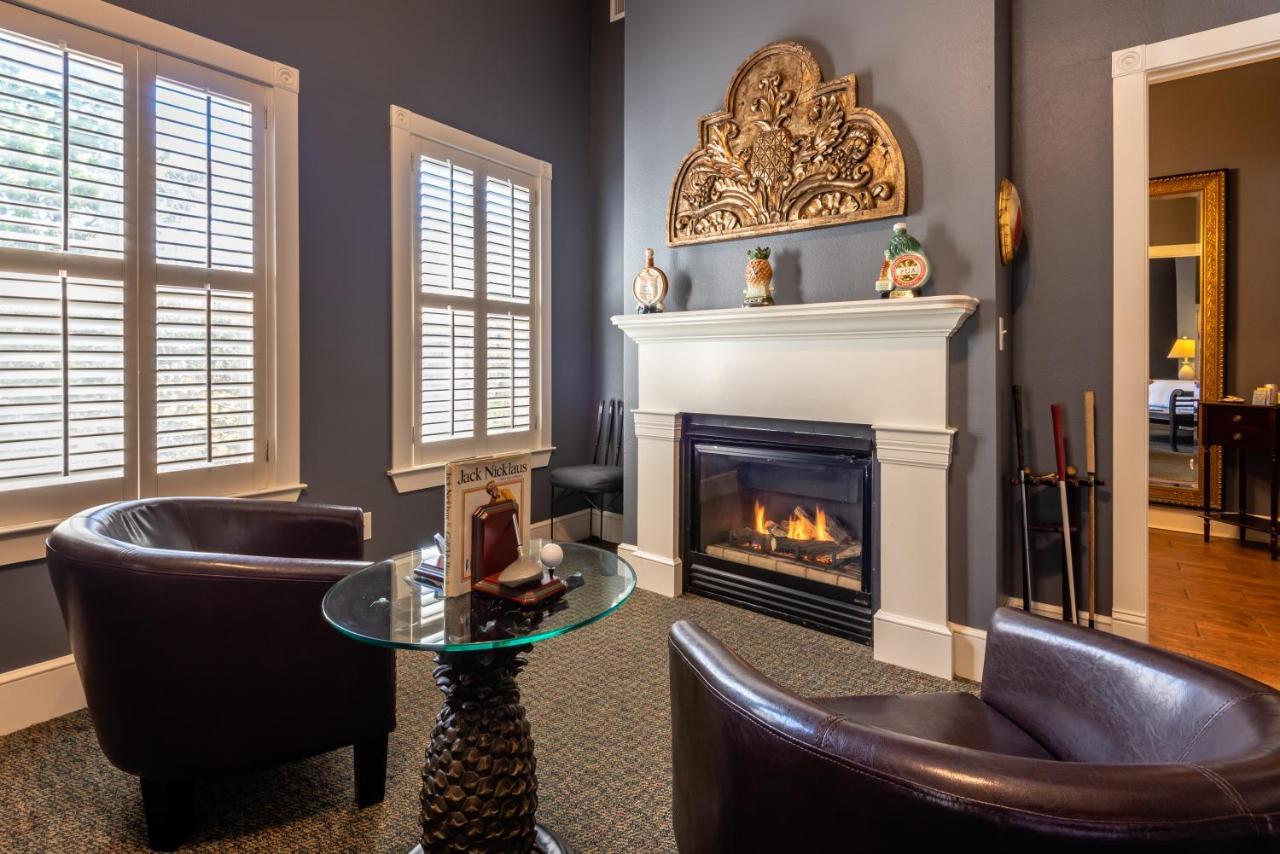 Gruene River Hotel & Retreat ニューブラウンフェルズ エクステリア 写真